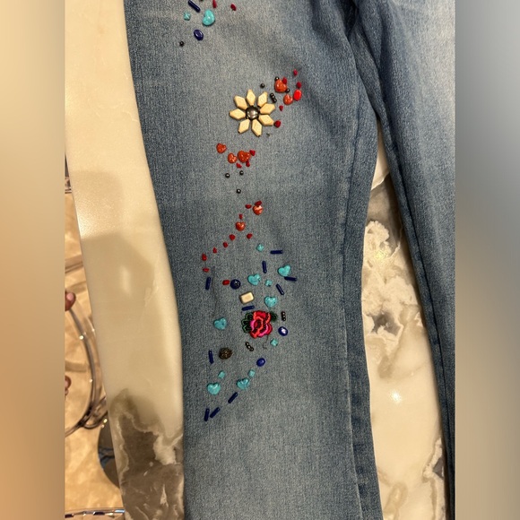 Beautiful beaded vintage Blumarine Luxury bootcut jeans.  Size 42 - Picture 3 of 14